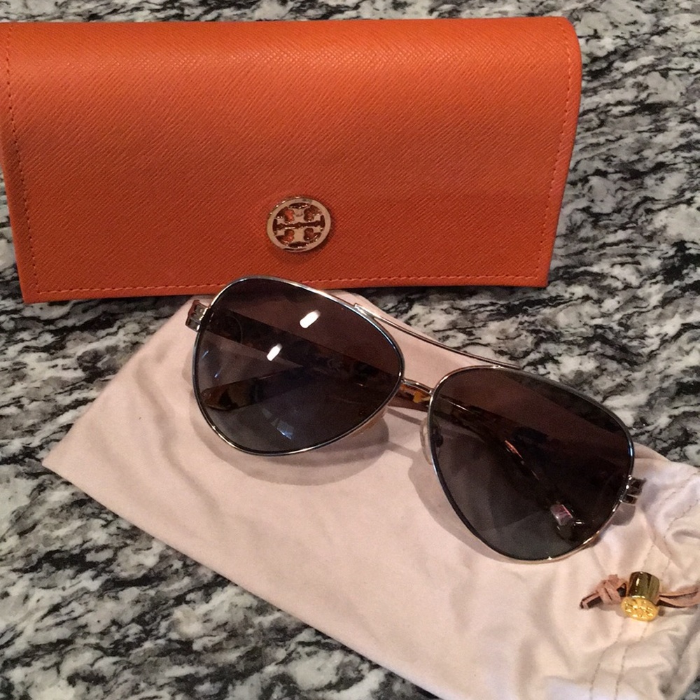 Tory Burch Aviator Sunglasses